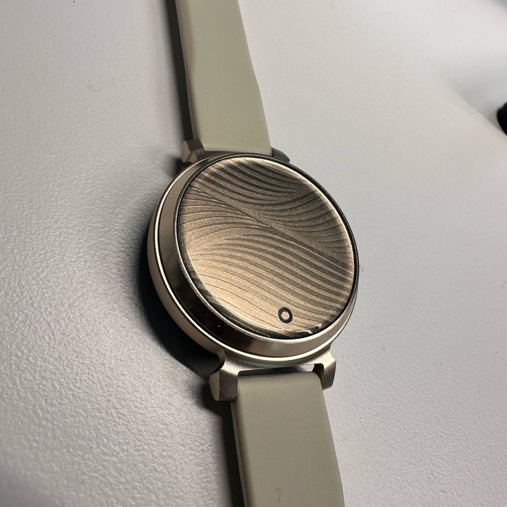 Garmin Lily 2 Smart Watch Beige Strap